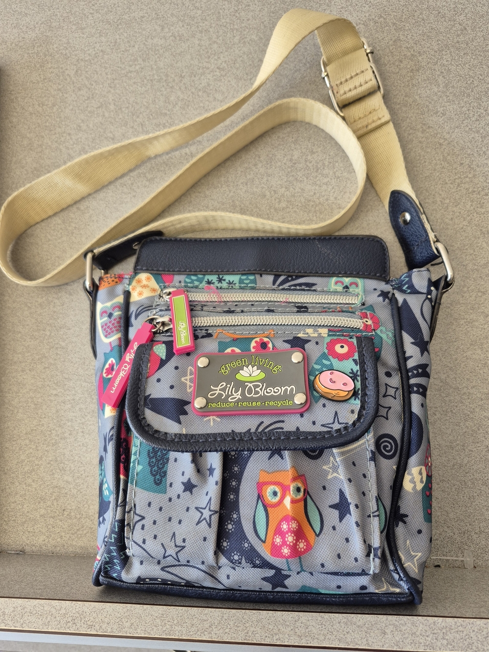 Lily Bloom Green Divine Owl Print Crossbody Bag - Blue